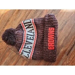 New Era Knit On Field Sideline Cleveland Browns Fleece Lined Winter Beanie Hat